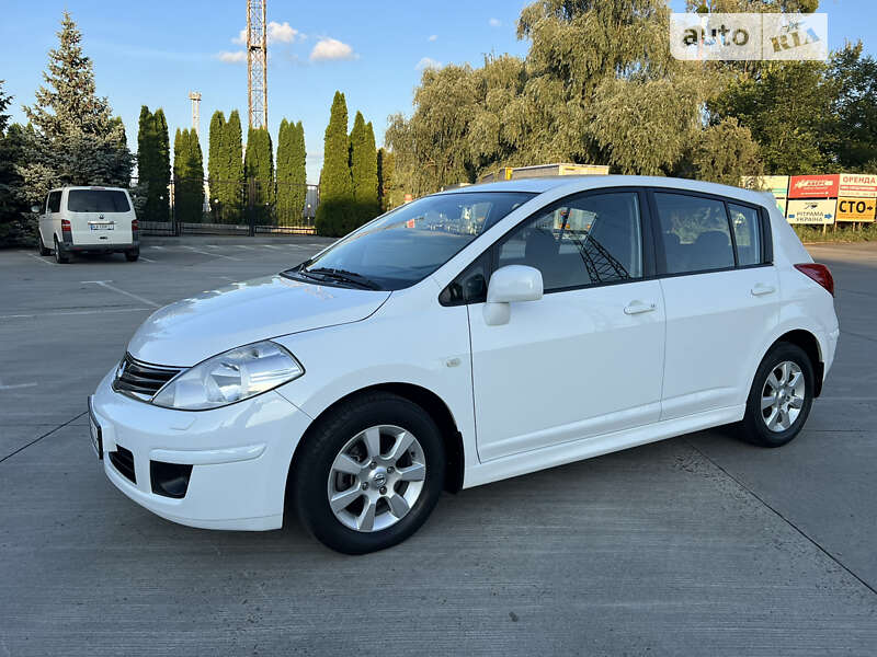 Nissan Tiida (2013)