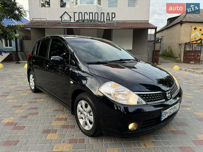 Nissan Tiida (2007)