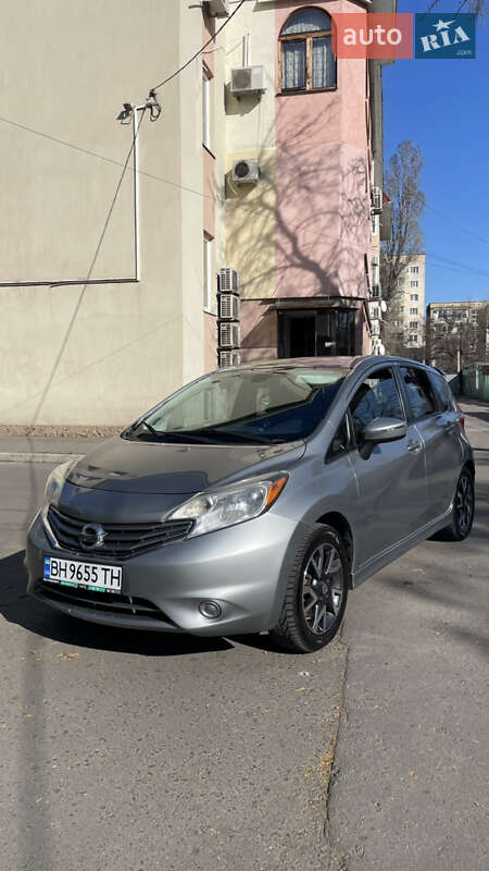 Nissan Versa note (2015)