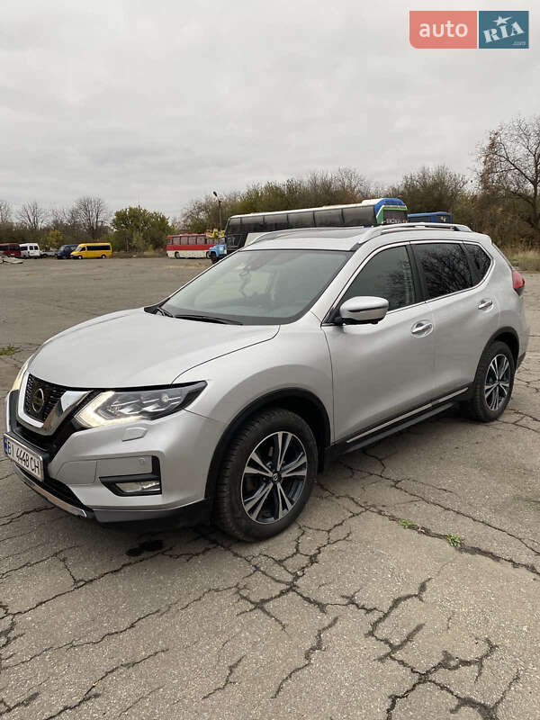 Nissan X-trail (2021)