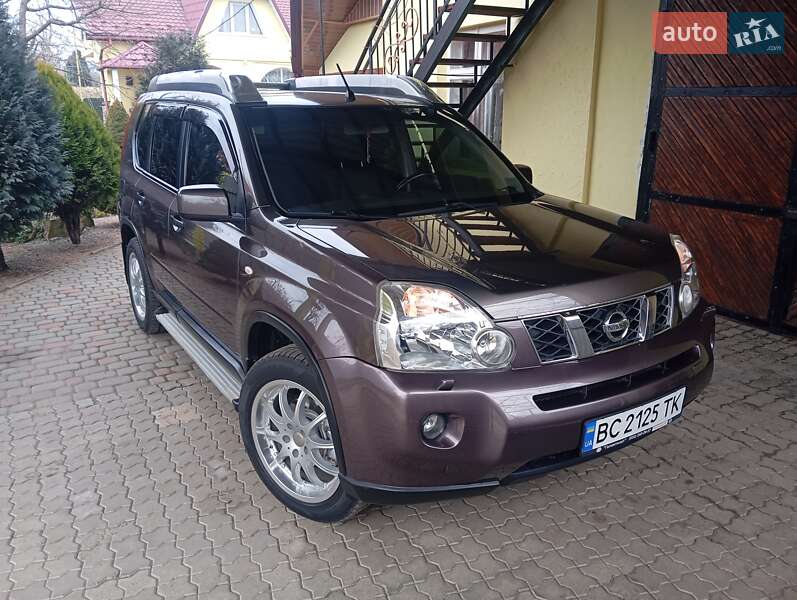Nissan X-trail (2008)