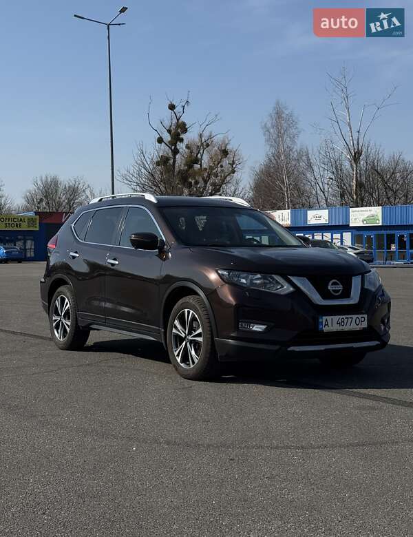 Nissan X-trail (2017)