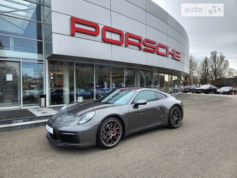 Porsche 911 (2020)