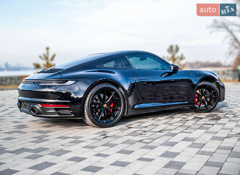 Porsche 911 (2021)