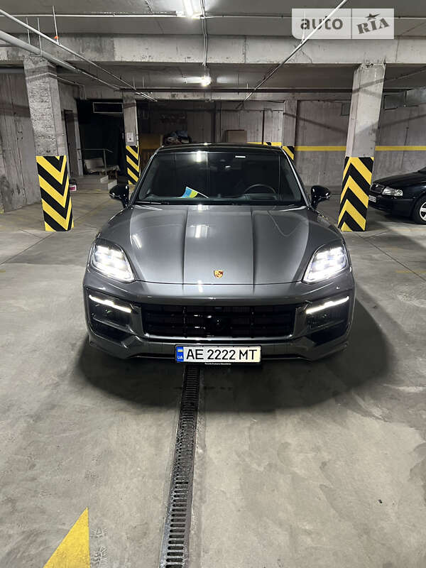Porsche Cayenne coupe (2024)