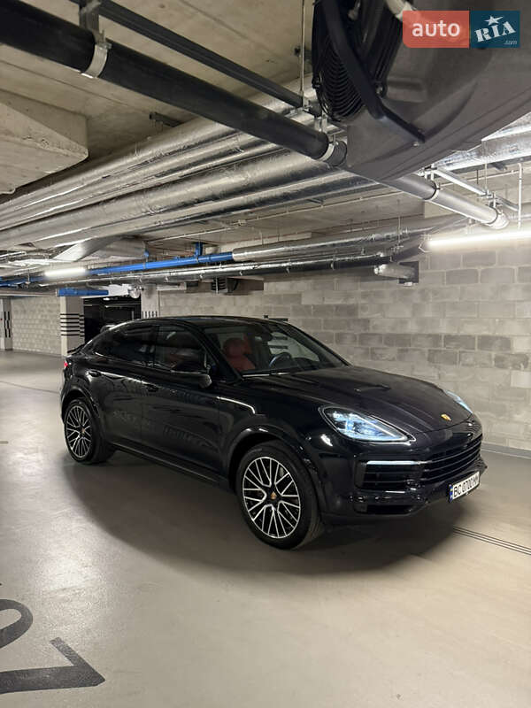 Porsche Cayenne coupe (2022)