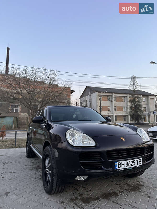Porsche Cayenne (2006)