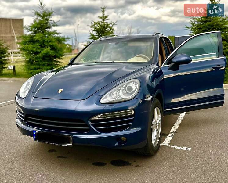 Porsche Cayenne (2012)