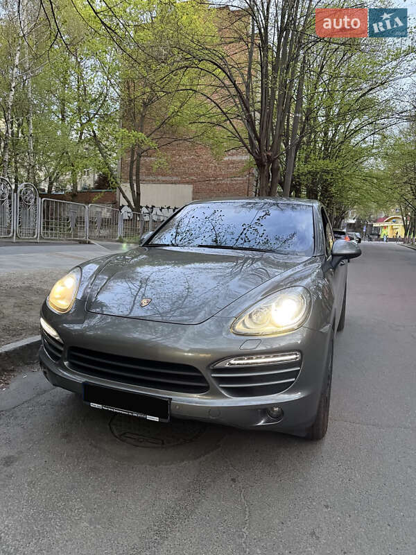 Porsche Cayenne (2013)