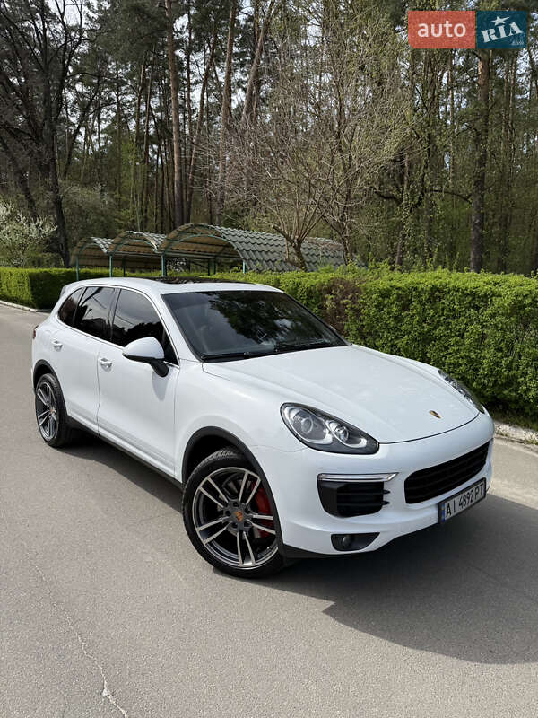 Porsche Cayenne (2015)