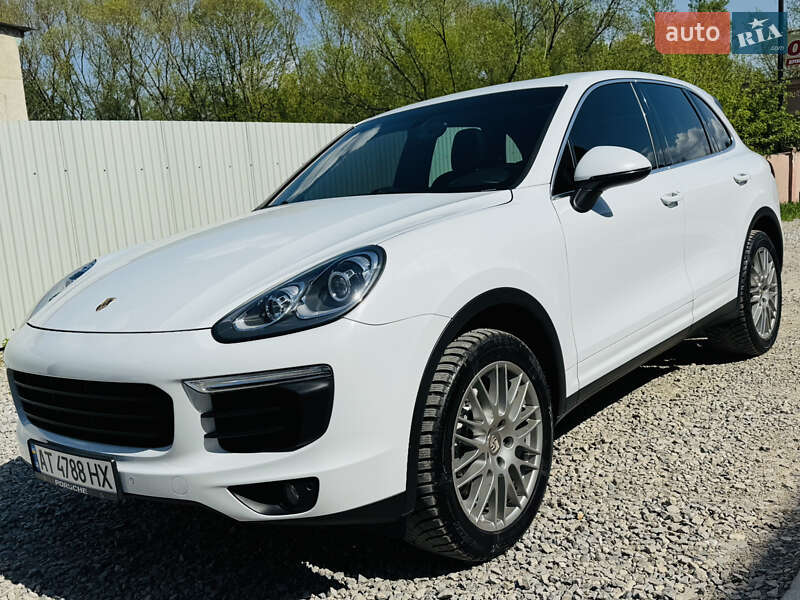 Porsche Cayenne (2015)