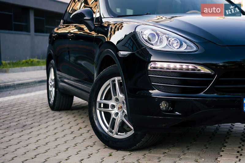 Porsche Cayenne (2012)