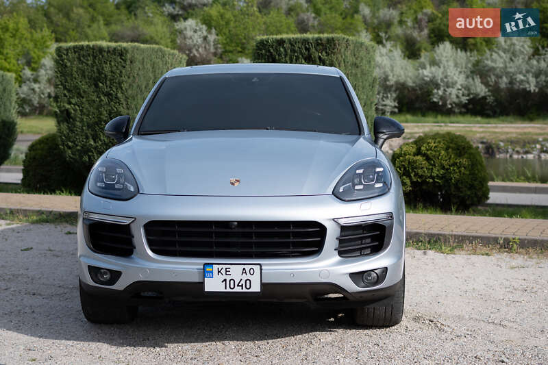 Porsche Cayenne (2017)