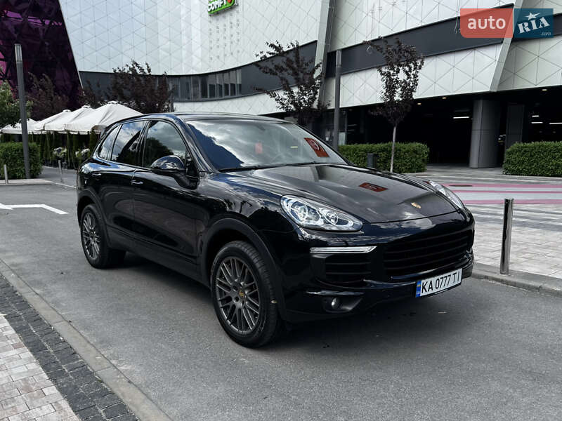 Porsche Cayenne (2016)