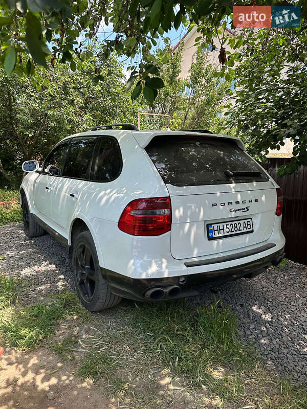 Porsche Cayenne (2008)