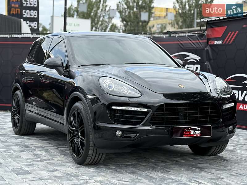 Porsche Cayenne (2012)