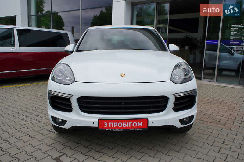 Porsche Cayenne (2017)