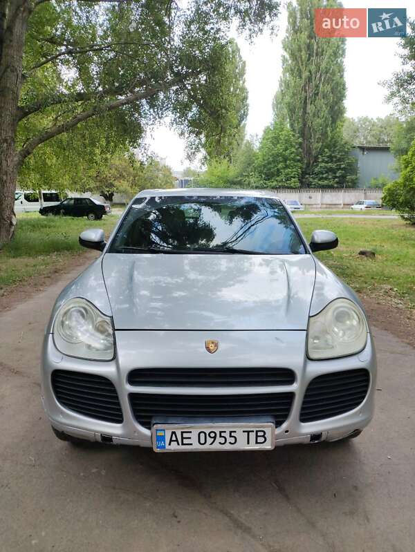 Porsche Cayenne (2003)