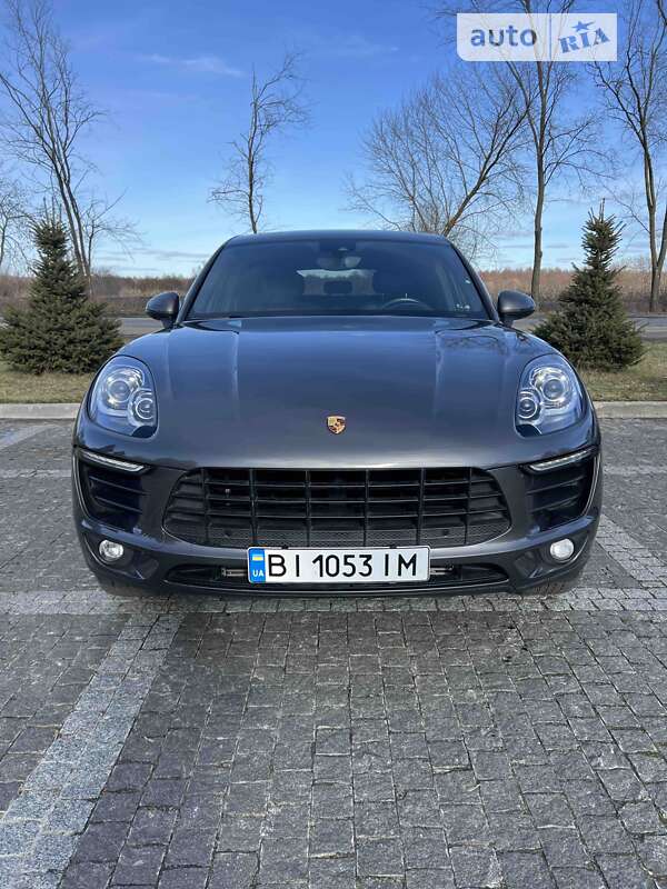 Porsche Macan (2018)