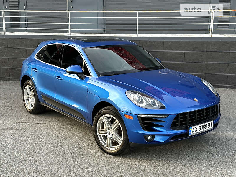 Porsche Macan (2016)