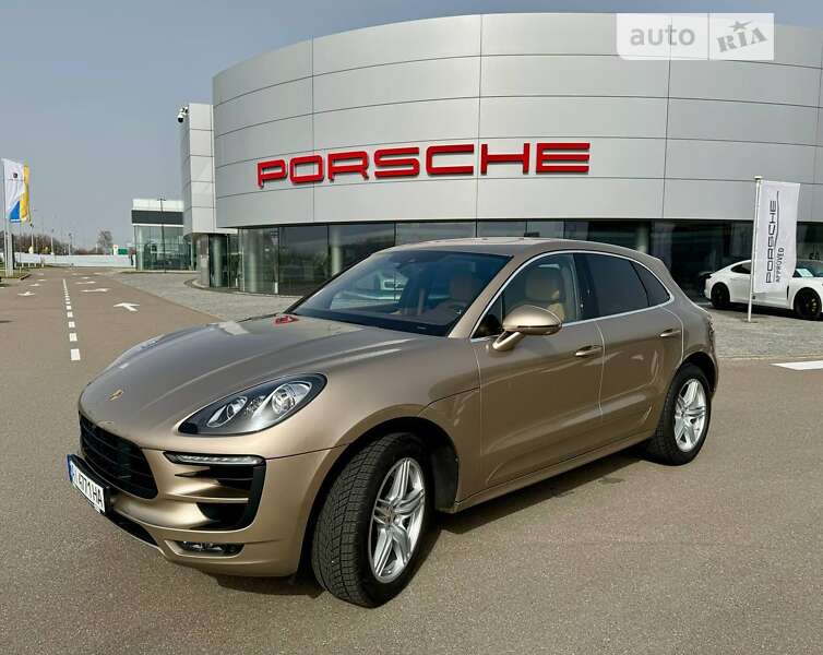 Porsche Macan (2017)
