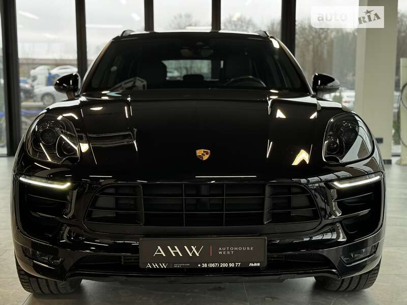Porsche Macan (2015)
