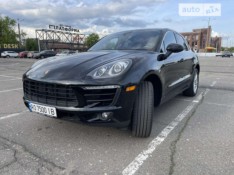 Porsche Macan (2015)