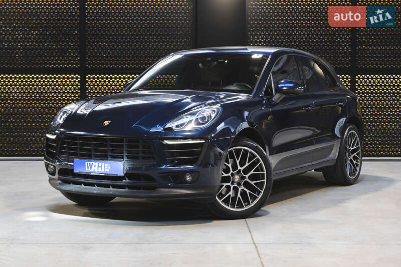 Porsche Macan (2016)