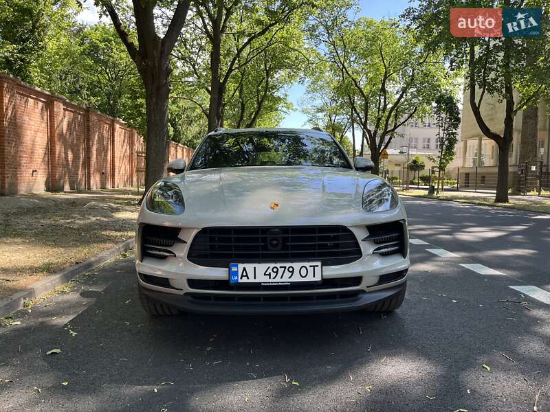 Porsche Macan (2020)