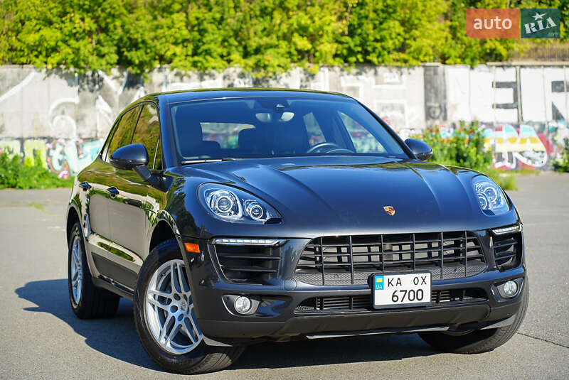 Porsche Macan (2018)