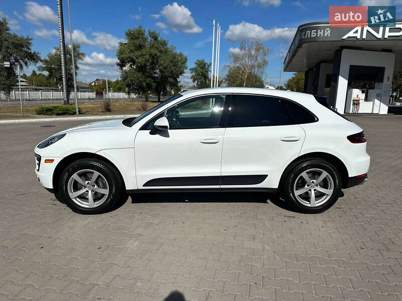 Porsche Macan (2018)