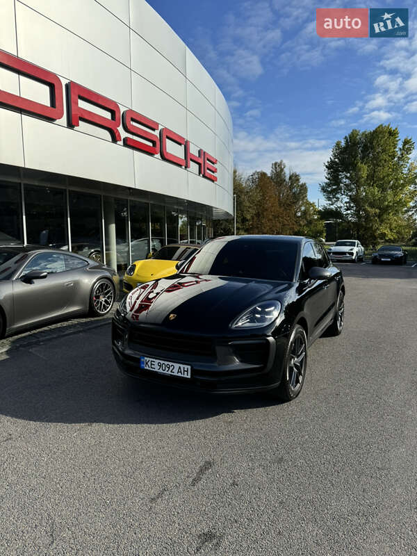 Porsche Macan (2022)