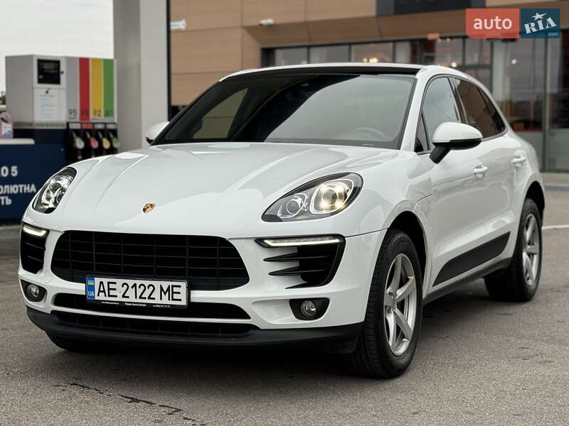 Porsche Macan (2017)