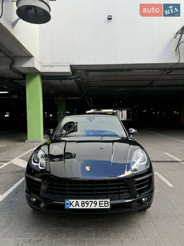 Porsche Macan (2018)