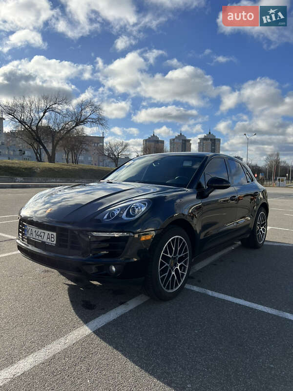 Porsche Macan (2018)
