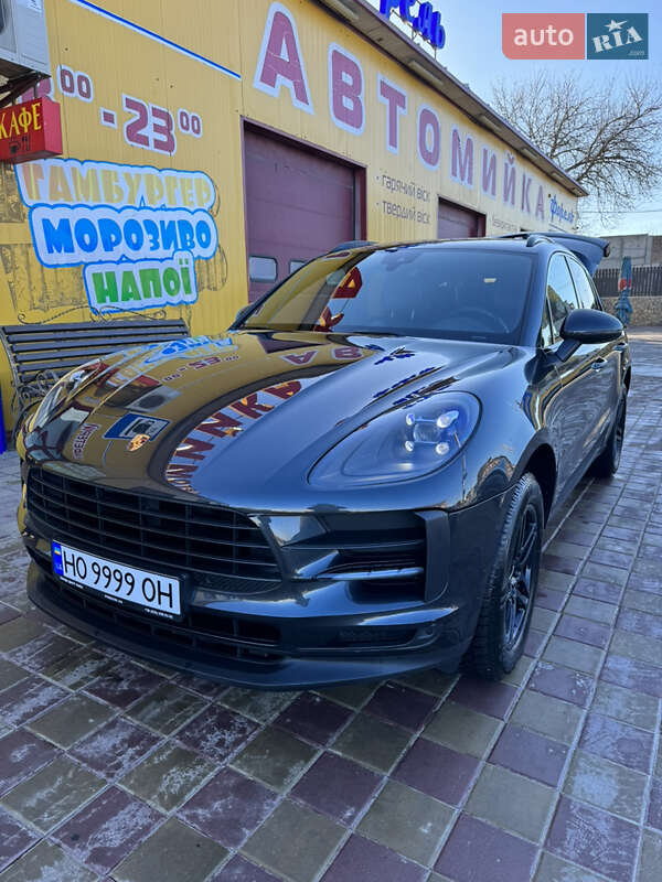 Porsche Macan (2020)