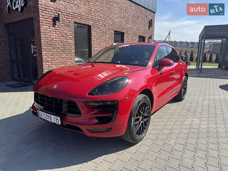 Porsche Macan (2016)