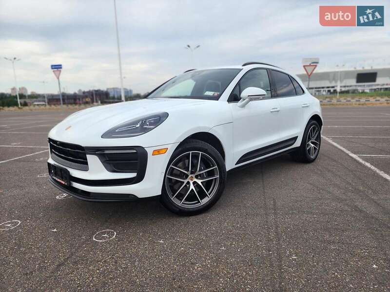Porsche Macan (2022)