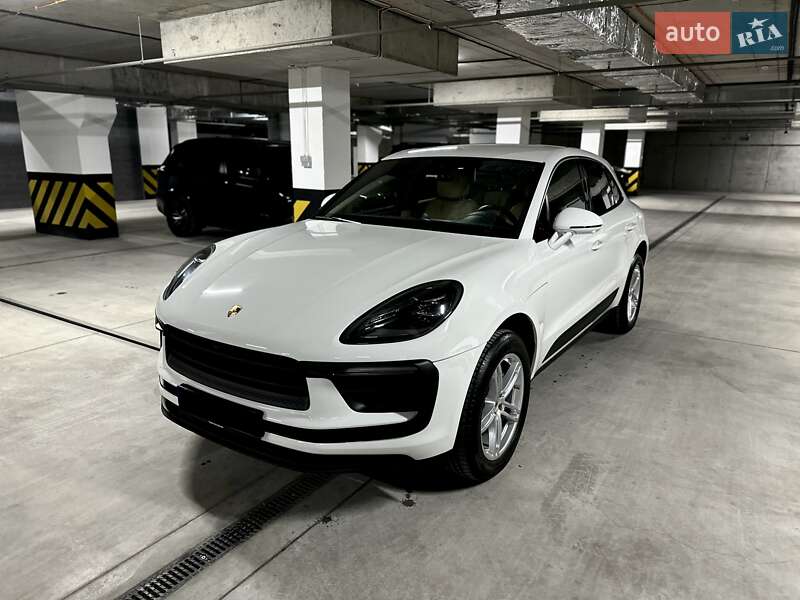 Porsche Macan (2022)