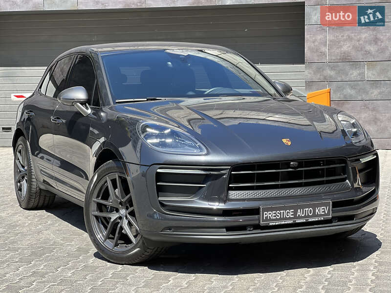 Porsche Macan (2022)