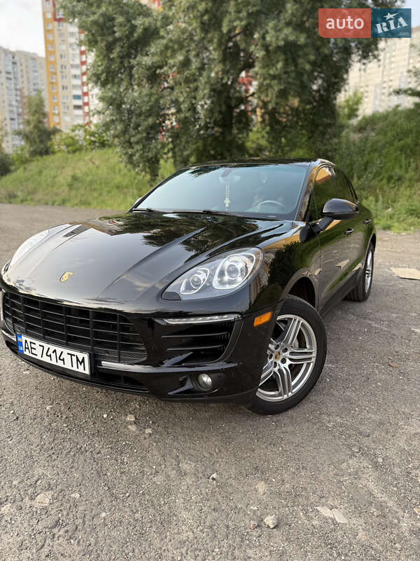 Porsche Macan (2015)