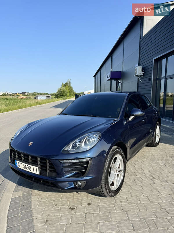 Porsche Macan (2018)