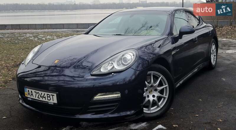 Porsche Panamera (2012)