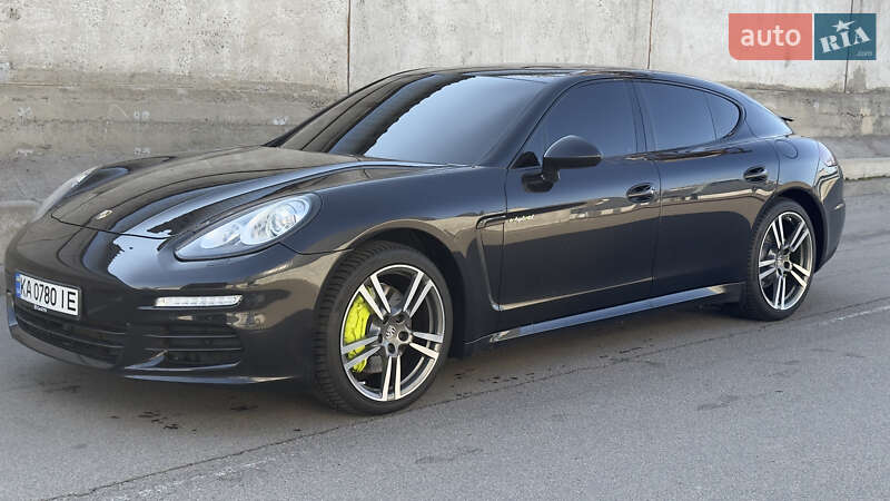 Porsche Panamera (2013)