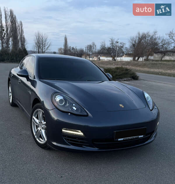 Porsche Panamera (2012)