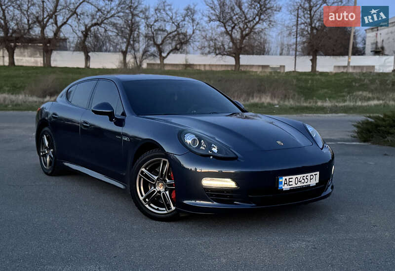 Porsche Panamera (2012)