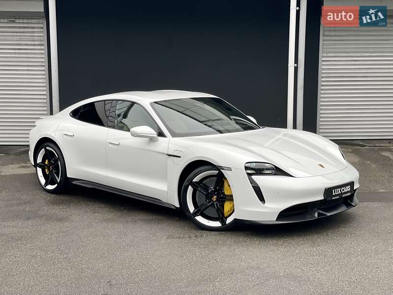 Porsche Taycan (2020)