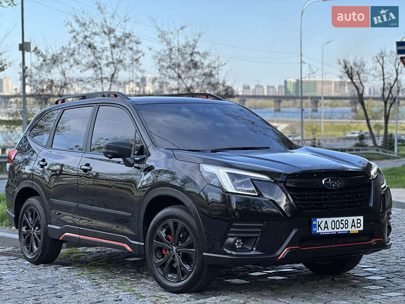 Subaru Forester (2024)