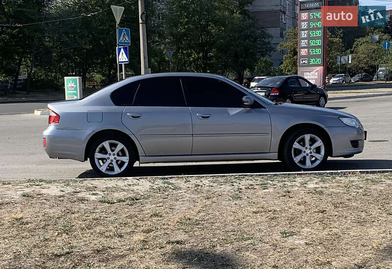 Subaru Legacy (2008)