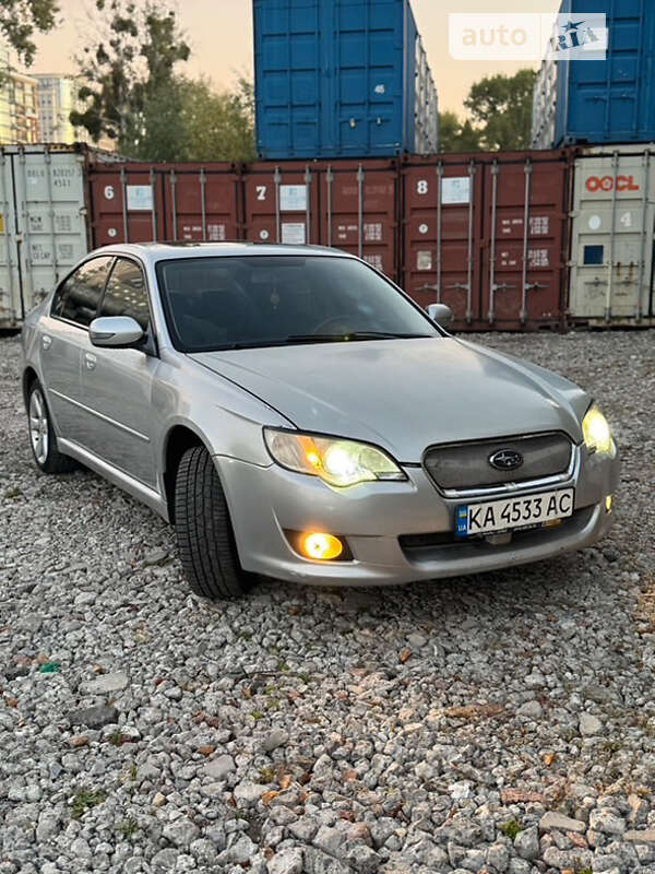 Subaru Legacy (2008)